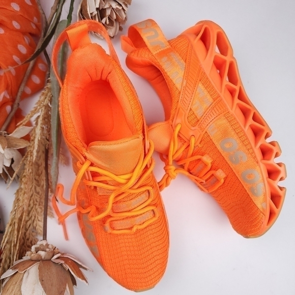 🔴 Orange Woman's Cross Trainer Running Sneakers Sz 37 - Picture 4 of 12